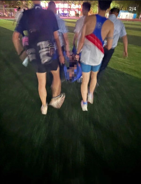 e路配资 咋看上海交大冲突事件？孙玉良：到底谁有理，精致利己主义是病根